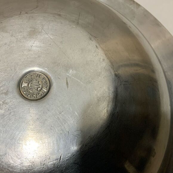 WILTON ARMETALE Reggae 14.5 inch Round Vegetable Bowl - Picture 3 of 9